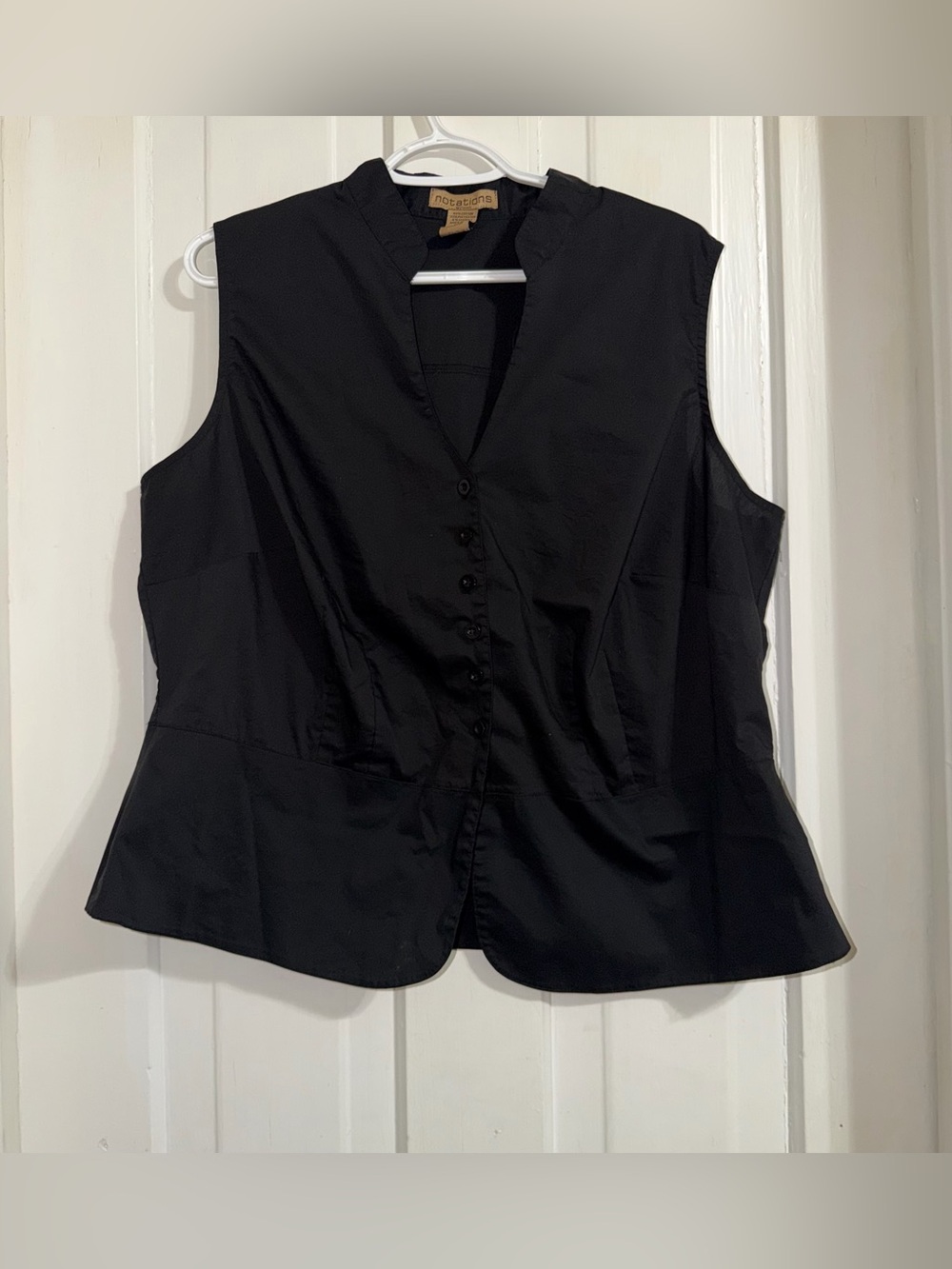 Notations women's size 1X Black Sleeveless Button-Front‎ Blouse vest
